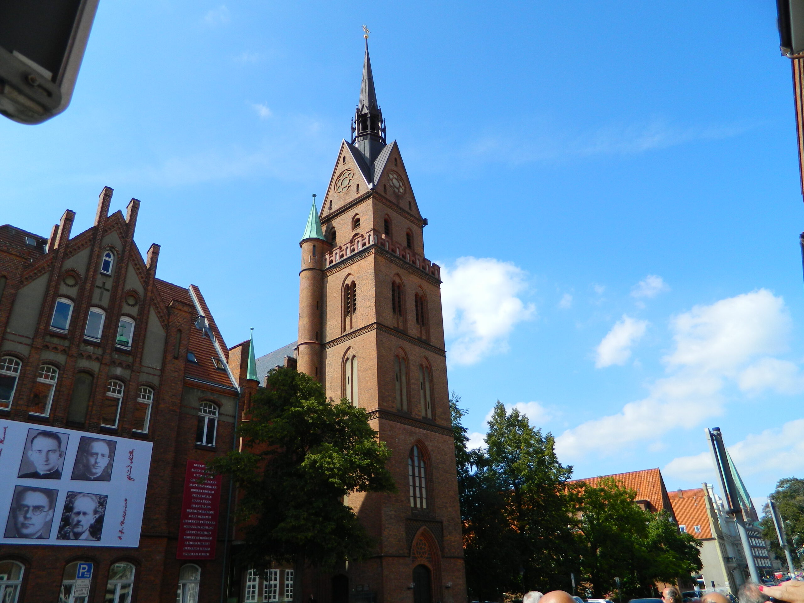 Lübecker Herz-Jesu-Kirche; Copyright: Von Freepenguin - Eigenes Werk, CC BY-SA 3.0, httpscommons.wikimedia.orgwindex.phpcurid=16650634